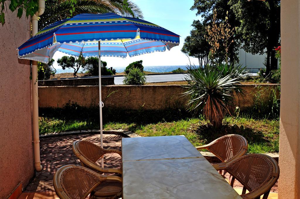 Sole E Mare Aparthotel Santa-Maria-Poggio  Rum bild