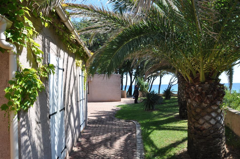 Sole E Mare Aparthotel Santa-Maria-Poggio  Exteriör bild