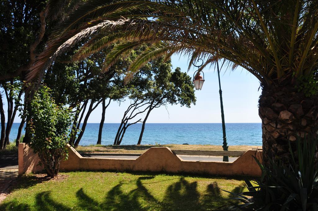 Sole E Mare Aparthotel Santa-Maria-Poggio  Exteriör bild