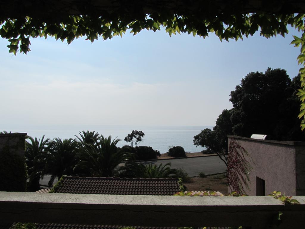 Sole E Mare Aparthotel Santa-Maria-Poggio  Rum bild