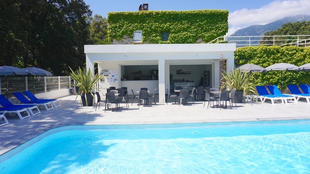 Sole E Mare Aparthotel Santa-Maria-Poggio  Exteriör bild