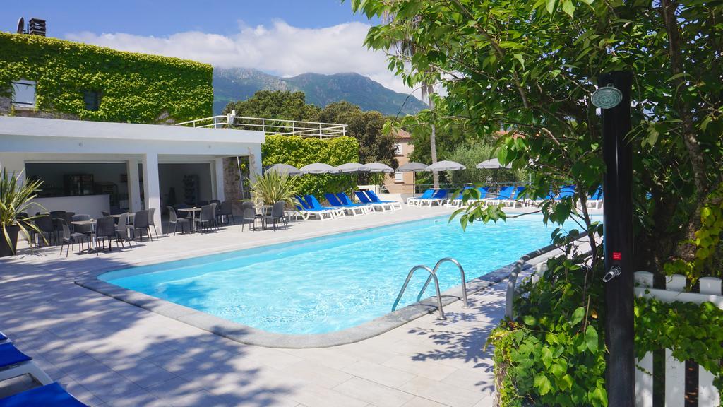 Sole E Mare Aparthotel Santa-Maria-Poggio  Exteriör bild